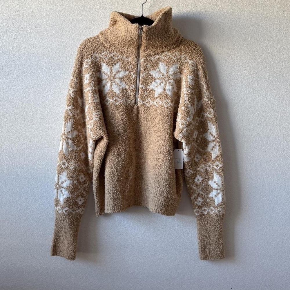 Time and Tru Beige and White Turtleneck Sweater
